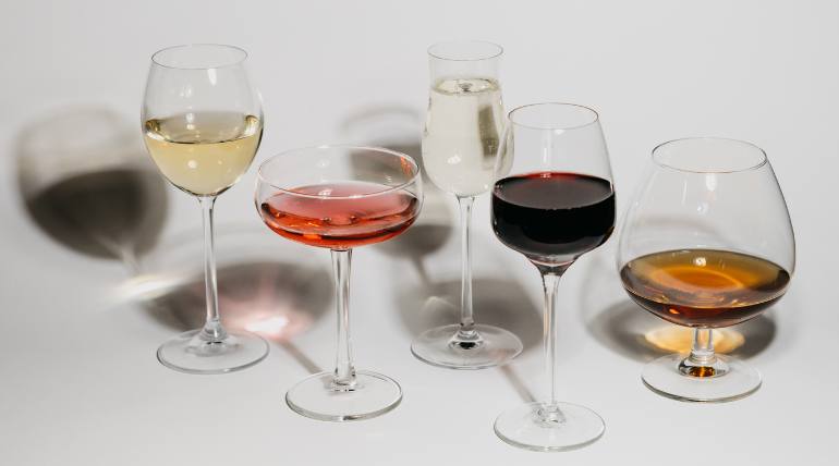mesmo-em-pequenas-quantidades-as-bebidas-alcoolicas-poderao-aumentar-o-risco-de-doencas-e-mortalidade